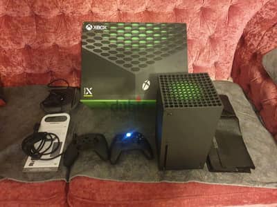 Xbox series x بكل متعلقاته والجهاز زي ماهو واضح