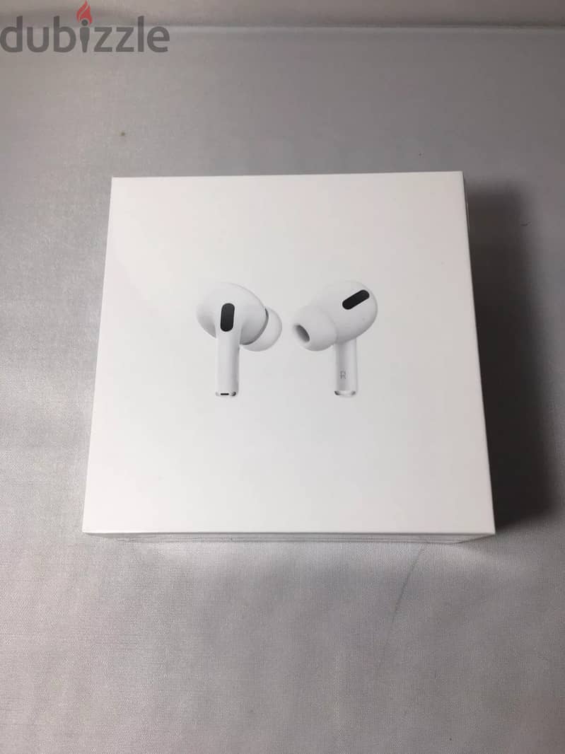 بأقل من سعرها . . سماعة Airpods pro 2nd generation متبرشمة 1