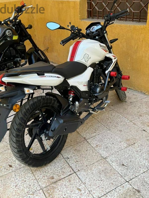 بينلي vlr200 sport2024 0