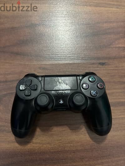 PS4 controller