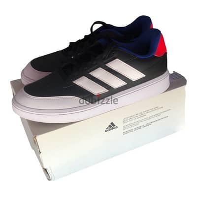 adidas mens COURTBLOCK Sneaker 41 1/3