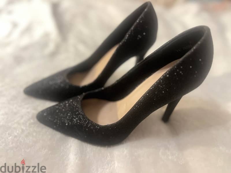 New Year heels - 500 LE 1