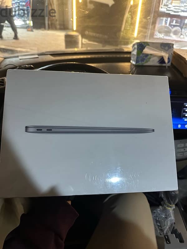 Apple MacBook Air M1 (Sealed) جديد متبرشم 3