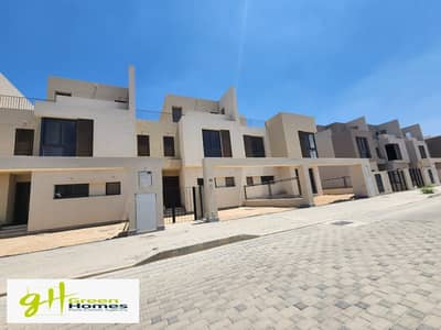 Town House for Sale in Sodic East – Best Price Includes Clubhouse and Maintenance, Prime Location and Ready to Move In!