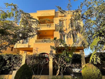 Furnished 4 Bedroom Ground Floor Apartment +Garden in Ganoob Academeya