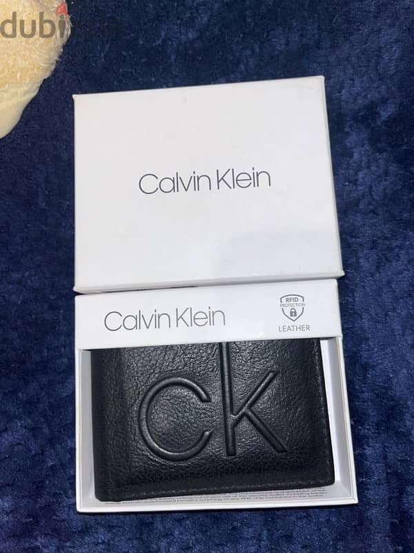 Calvin Klein wallet (original with box) 0