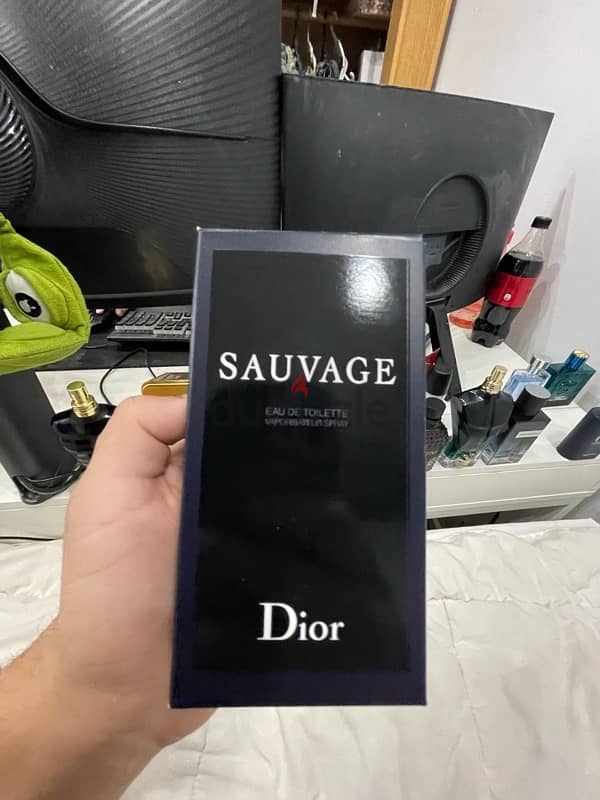 Dior Sauvage Eau De Toilette 100ml (90ml left) 11