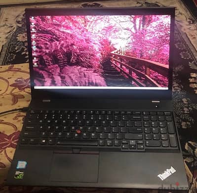 لينوفو thinkpad كوراي٧ جيل ثامن كارت نيفديا حاله ممتازه