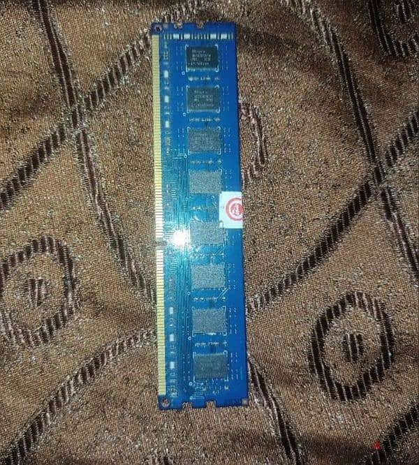 رامات 4 DDR3 الرامه حرفيا شبه الجديده من غير تفاوض 1