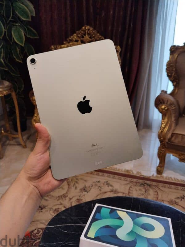 ipad air 4 generation 64G wifi only like new 6