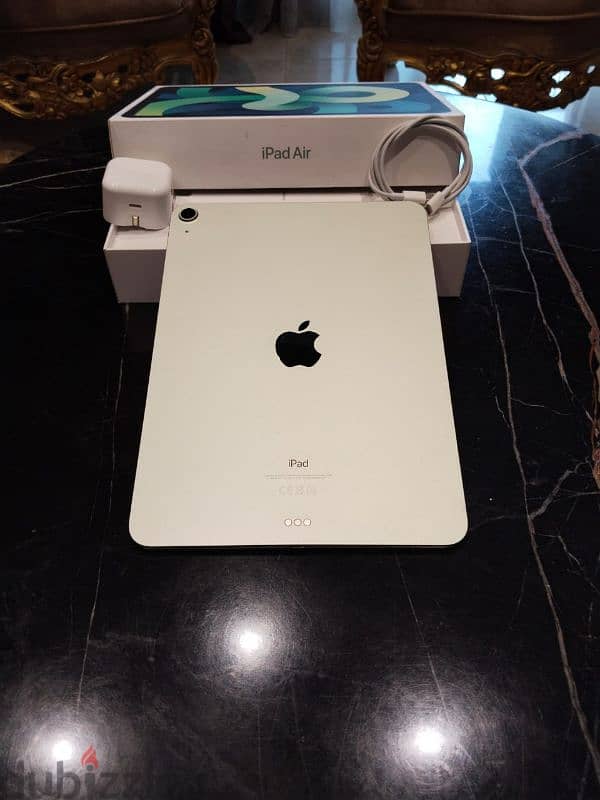 ipad air 4 generation 64G wifi only like new 7