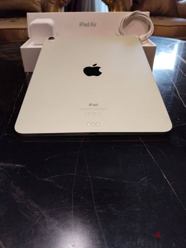 ipad air 4 generation 64G wifi only like new 9