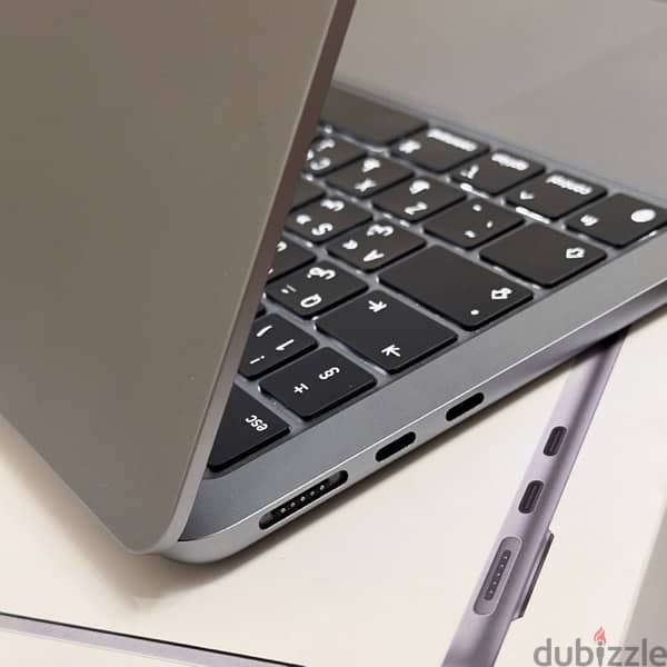 Macbook Air M2 13.6 inch بأفضل حالة وسعر 4