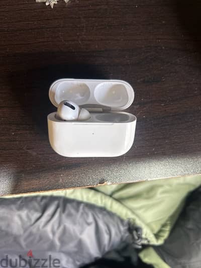 AirPods Pro case with the left pod only