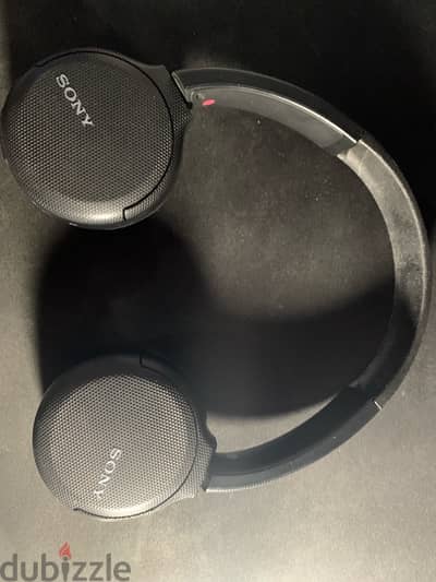 barley used Sony WH-CH510 wireless headset