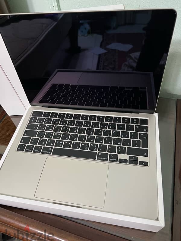 macbook m2 512  مشحون ١٤  مره - جهاز زيرو 1