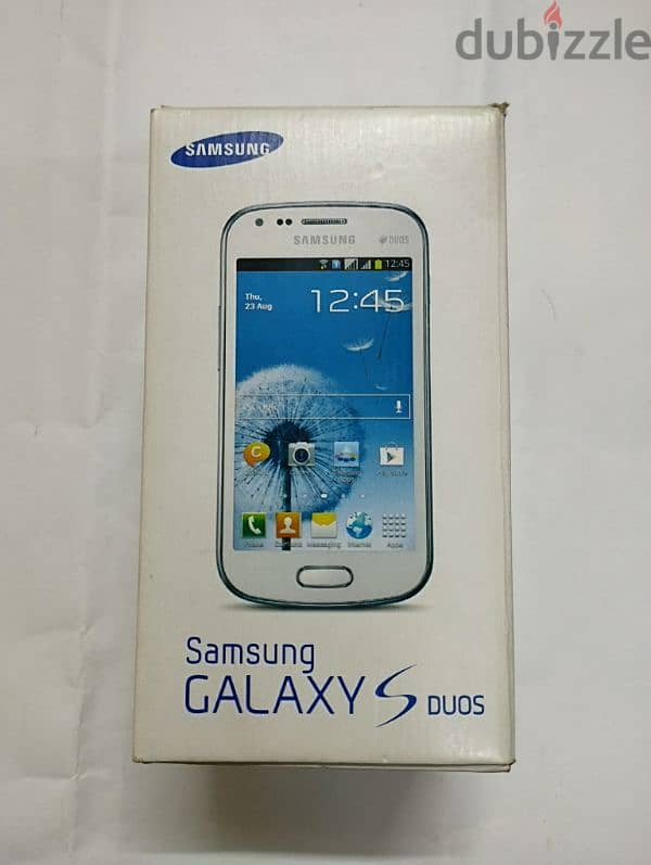 Samsung Galaxy S Duos S7562 3