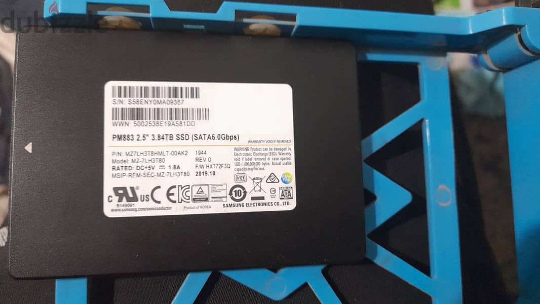 Samsung PM883 4TB SATA SSD 0