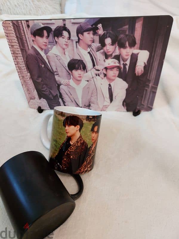 BTS wood stand,Mugs 0