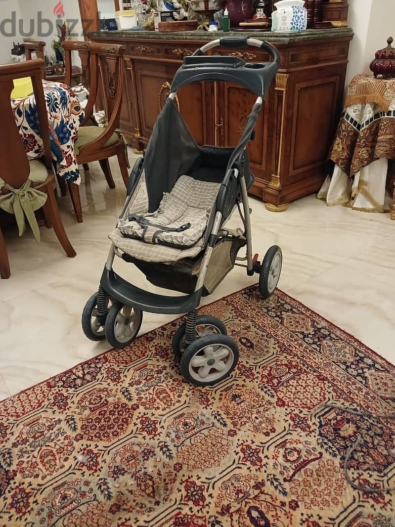 سرير وعربة أطفال Graco 1