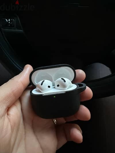 AirPods 4