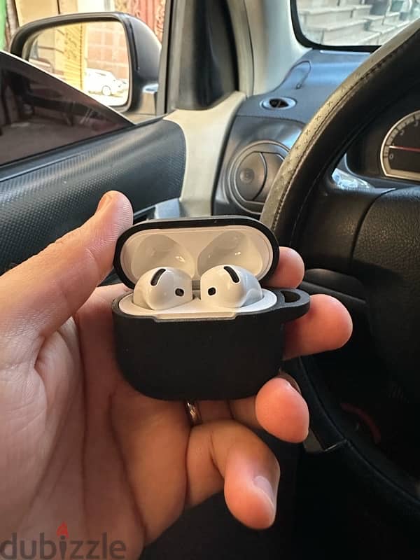 AirPods 4 1