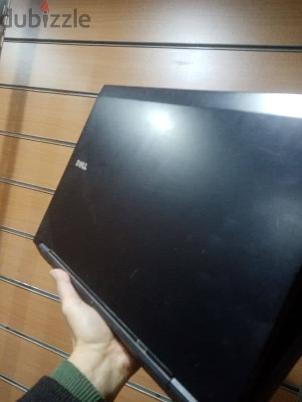 Dell latitude 5500  حاله روعه  Screen 15.4 wide crystal  سعر نهائي 0