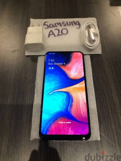 معاه الشاحن الاصلي حاله اكثر من ممتازه Samsung Galaxy A20