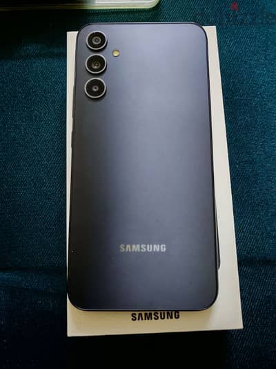 للبيع بحالة الزيرو Samsung Galaxy A34 5G