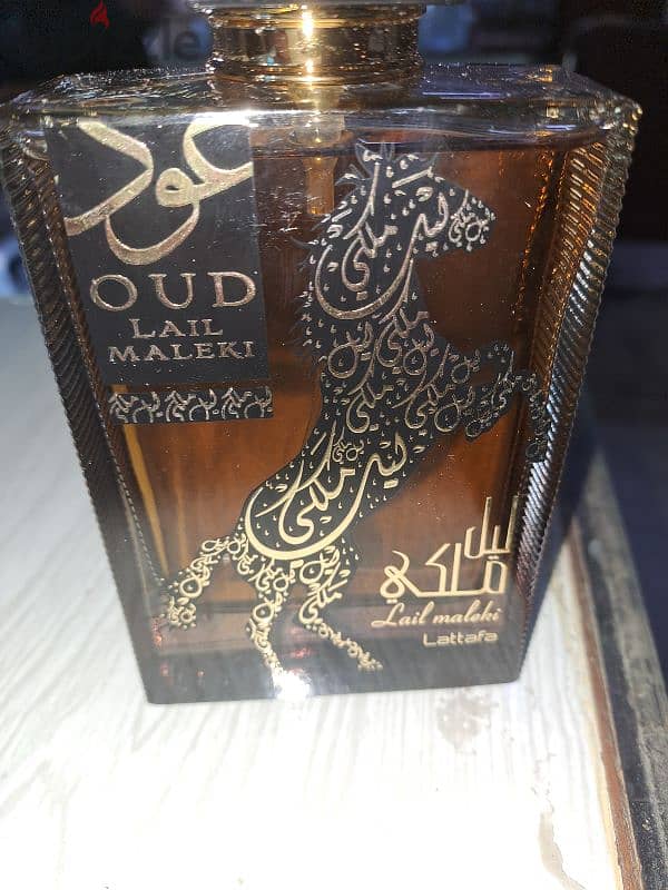 عطر رجالي ليل ملكي(عود) 2