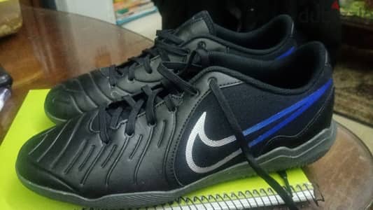 Tiempo Legend 10 Club nike shoe