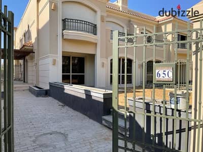 Townhouse corner for sale 222m in Patio Prime El Shorouk next to Carrefour