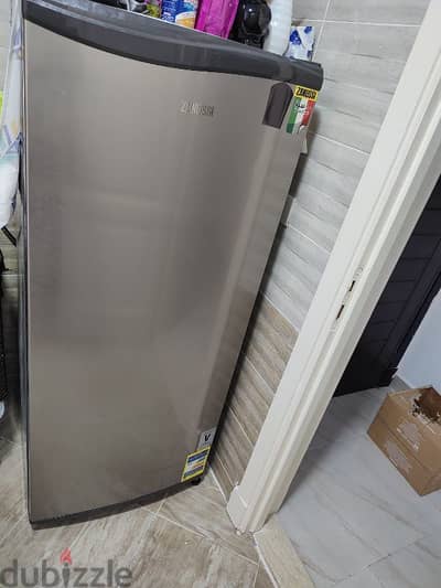 Zanussi ١٠ قدم محتاجه صيانه
