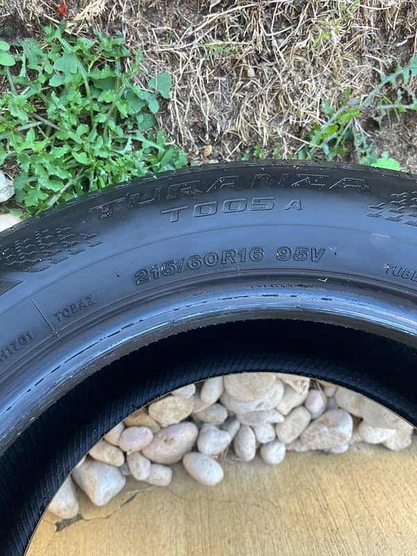 Bridgestone  Turanza 215/60/16 1