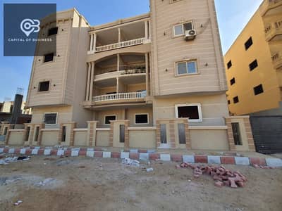 Apartment for sale with an area of 180 m, ground floor on the garden in the most prestigious neighborhoods in the tenth of Ramadan