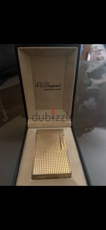 St. Dupont gold lighter in an excellent condition fron France