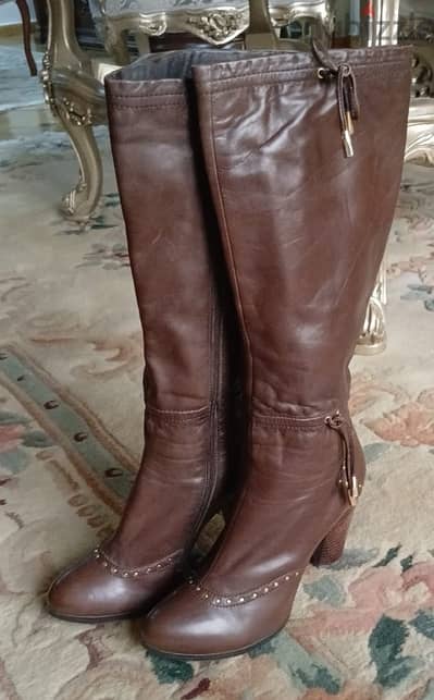 Brown Boot بوت بني