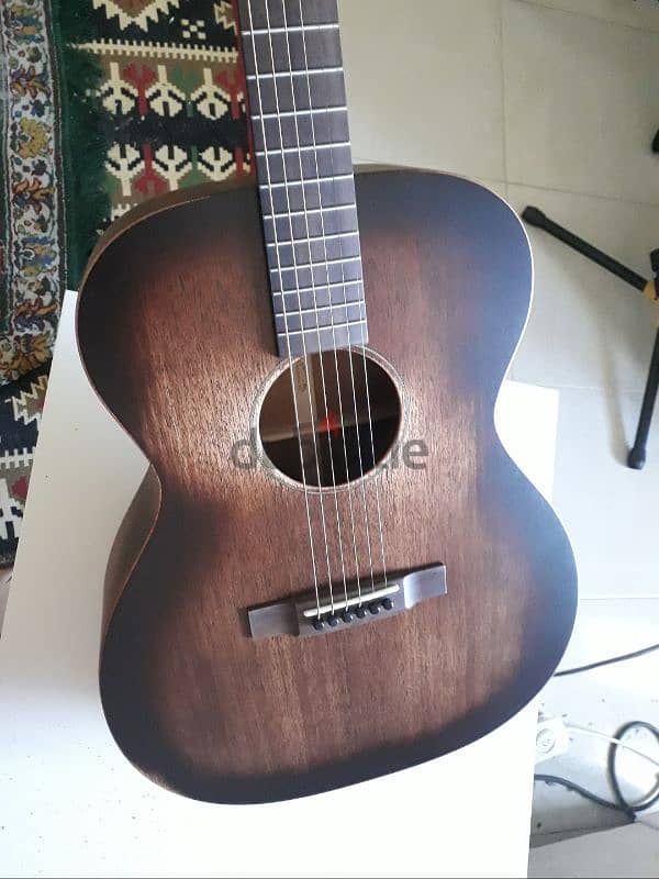 Martin StreetMaster 000-15M with Gig Bag 4