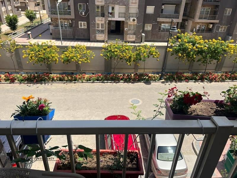 Apartment ready to move & Fully finished -3bedroom-good location-in Jayd compound - new cairo 0