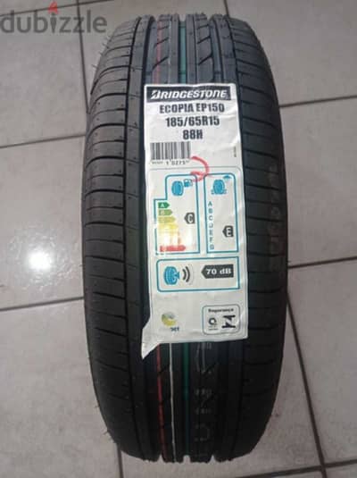 عدد ٥ كاوتش 185/65R15 بريدجستون