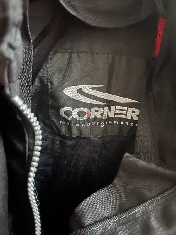 safety jacket corner original 0