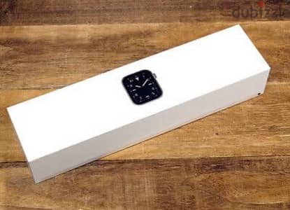 New: Apple Watch SE GPS 40mm Starlight