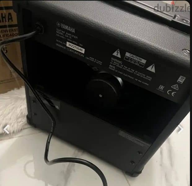 Yamaha GA15 Guitar Amp 1