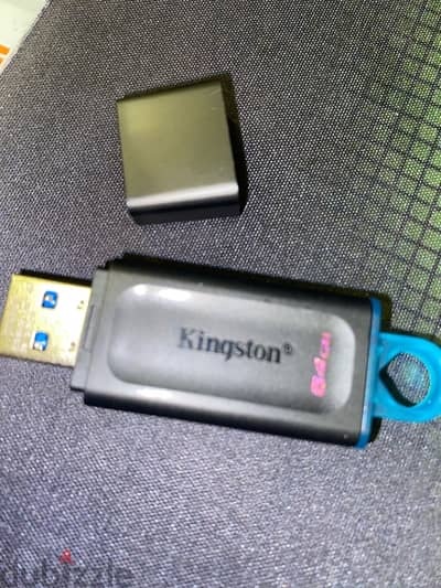 Flash memory kingstone 3.2 64g