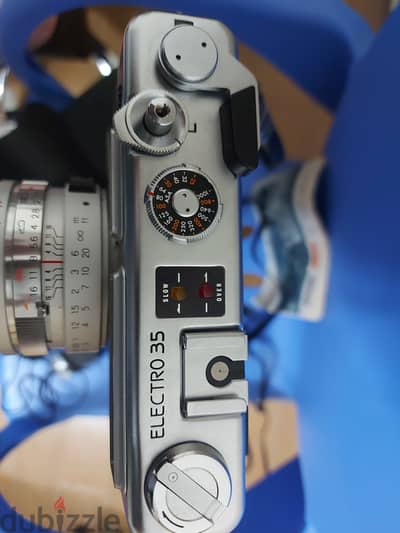 Yashica elctro 35  كاميرا ياشيكا بحالة ممتازة و متعلقاتها كأنها جديدة