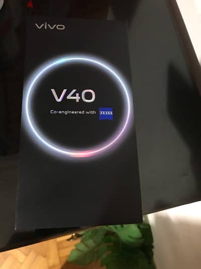 Vivo V40