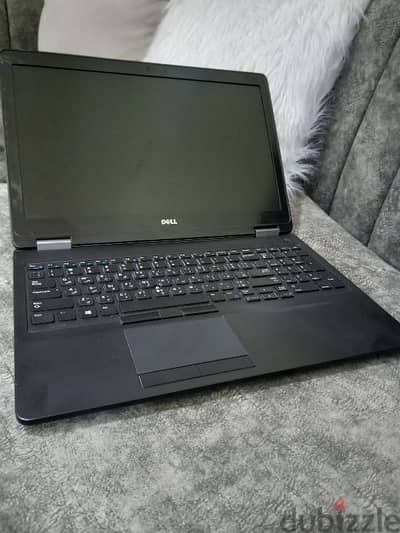 dell Latitude 5570