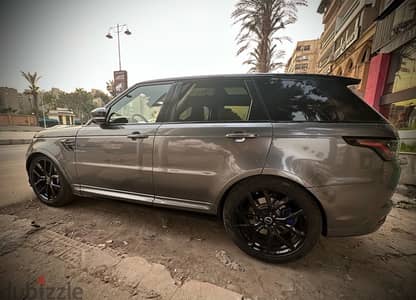 Range Rover Sport SVR