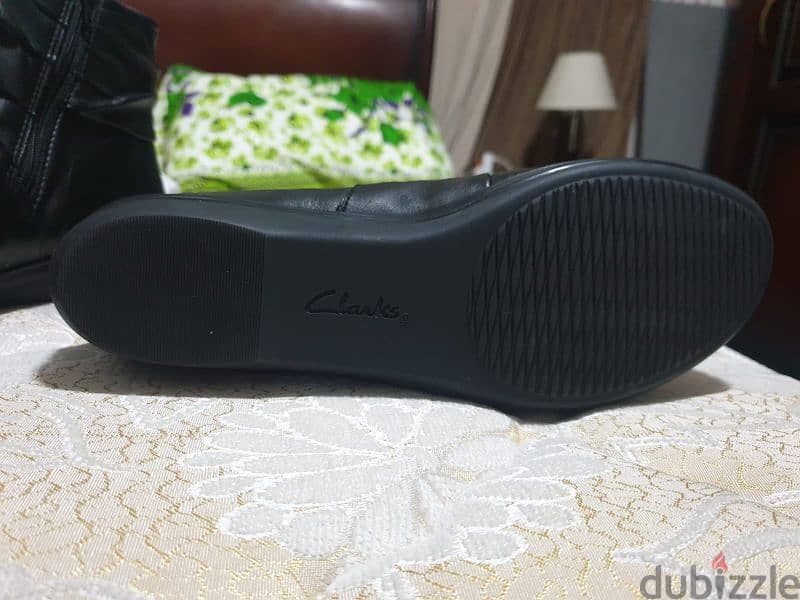 Clarks Shoes. . . بوت نسائي ماركة كلاركس 3