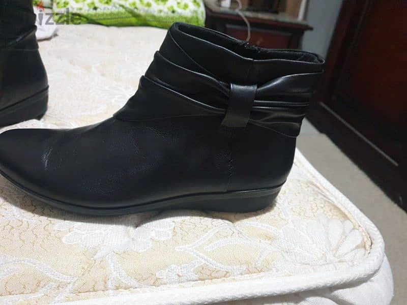 Clarks Shoes. . . بوت نسائي ماركة كلاركس 6